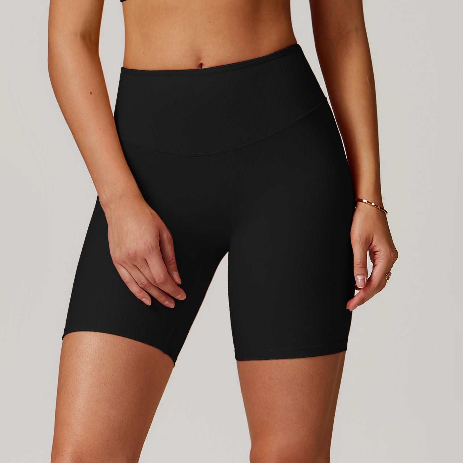 Short yoga femme, taille haute, fessier galbé