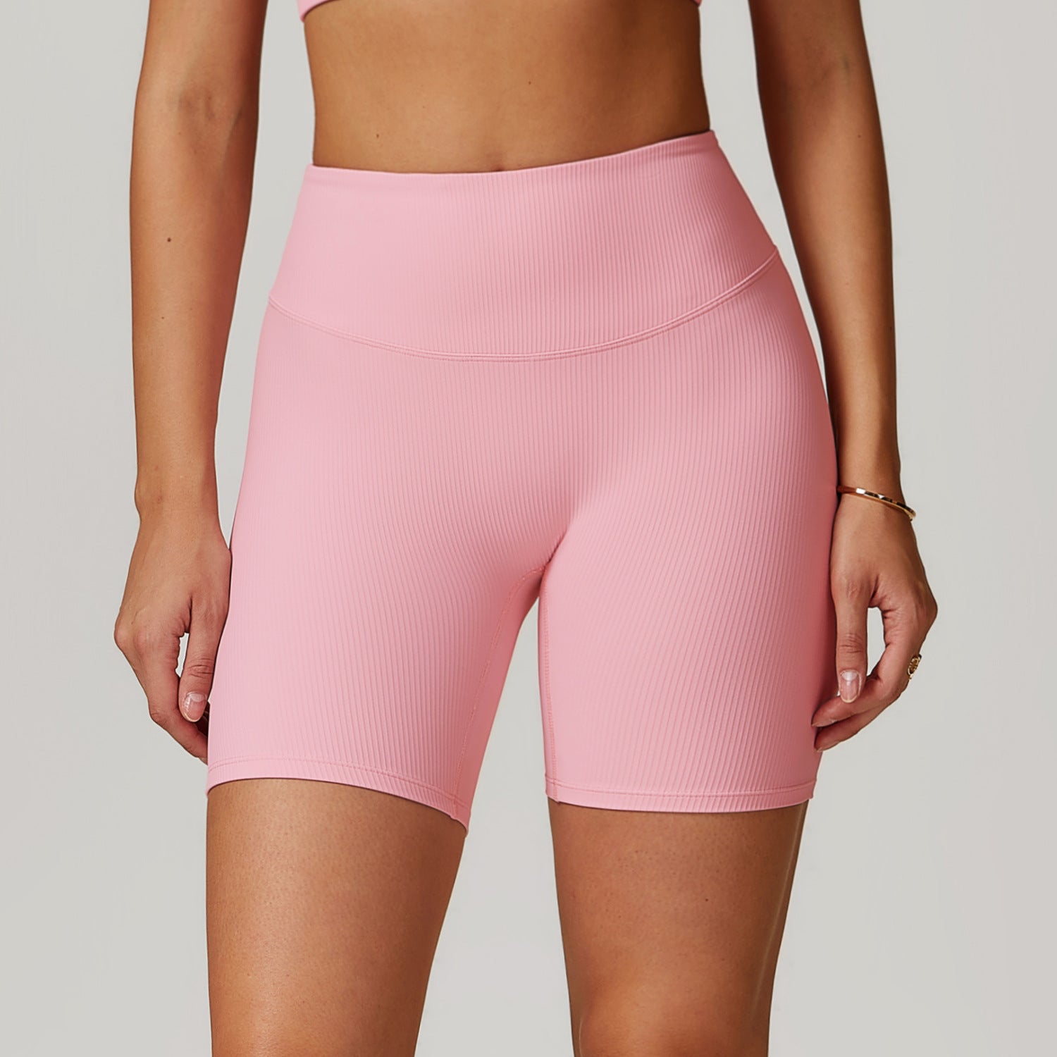 Short yoga femme, taille haute, fessier galbé